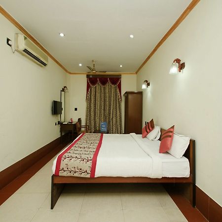 Oyo 5811 Seacom Inn Ymca Esplanade โกลกาตา ภายนอก รูปภาพ