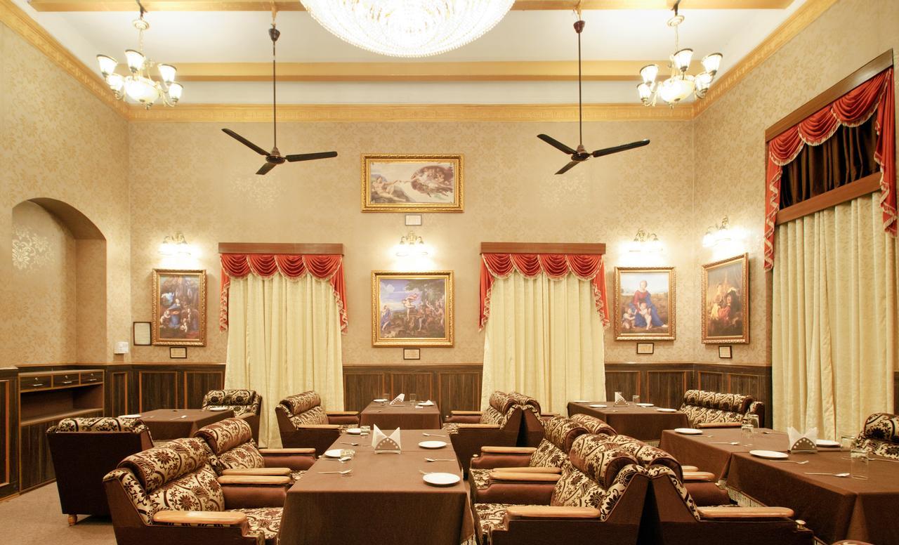 Oyo 5811 Seacom Inn Ymca Esplanade โกลกาตา ภายนอก รูปภาพ