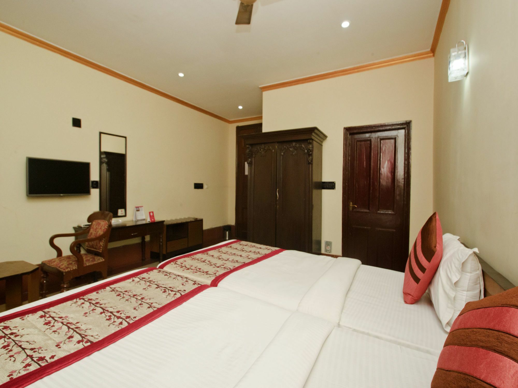 Oyo 5811 Seacom Inn Ymca Esplanade โกลกาตา ภายนอก รูปภาพ
