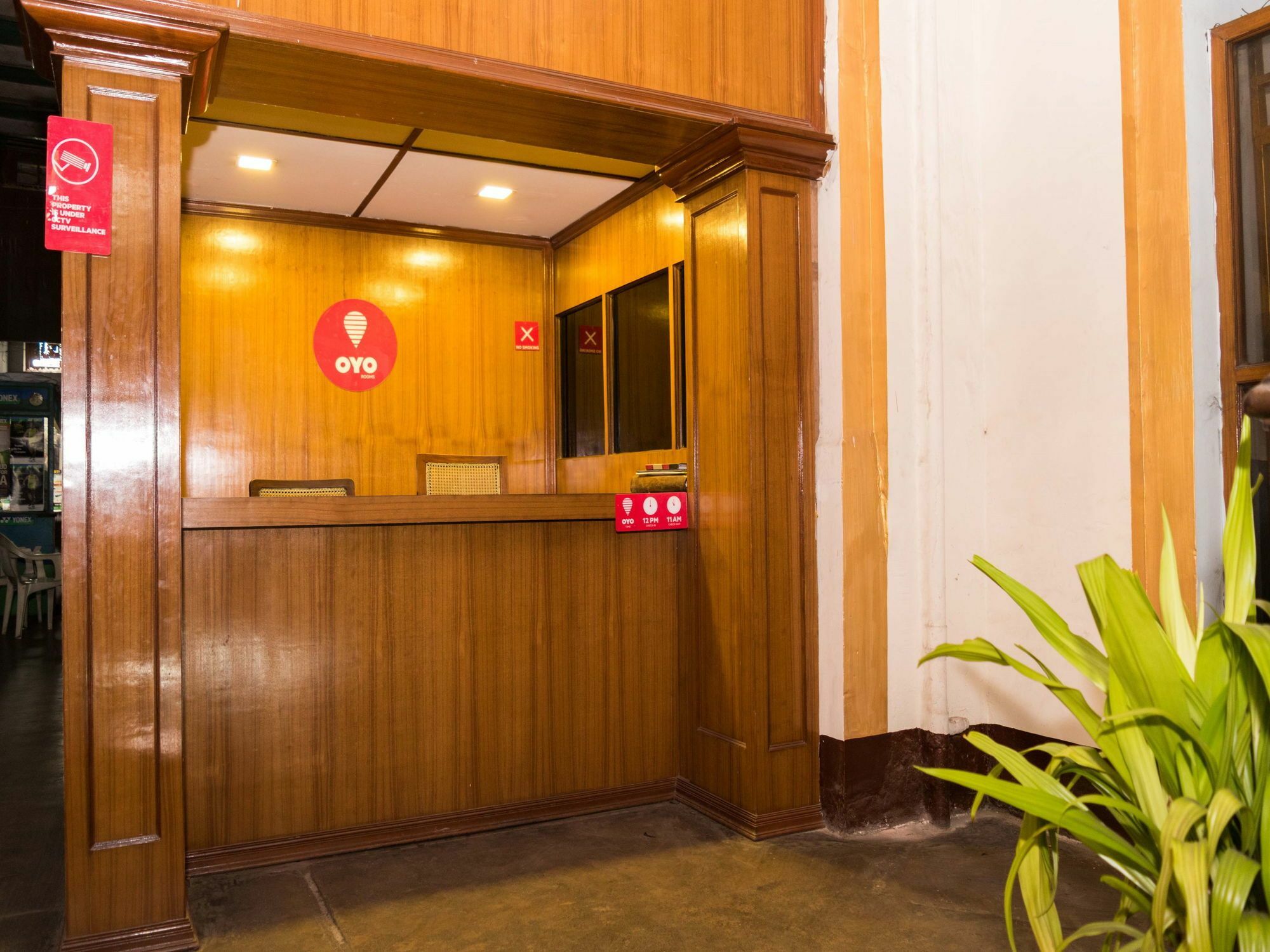 Oyo 5811 Seacom Inn Ymca Esplanade โกลกาตา ภายนอก รูปภาพ