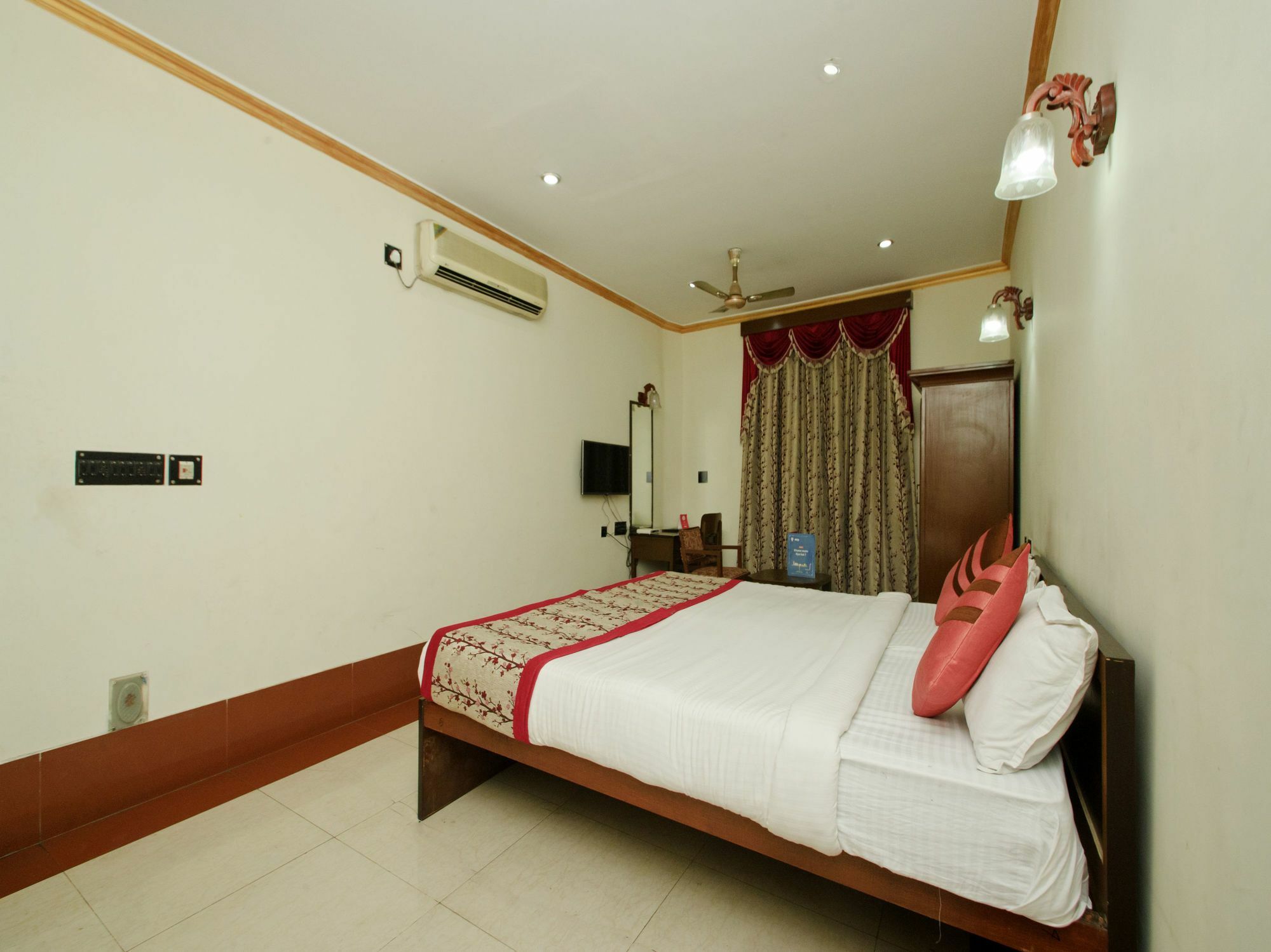Oyo 5811 Seacom Inn Ymca Esplanade โกลกาตา ภายนอก รูปภาพ