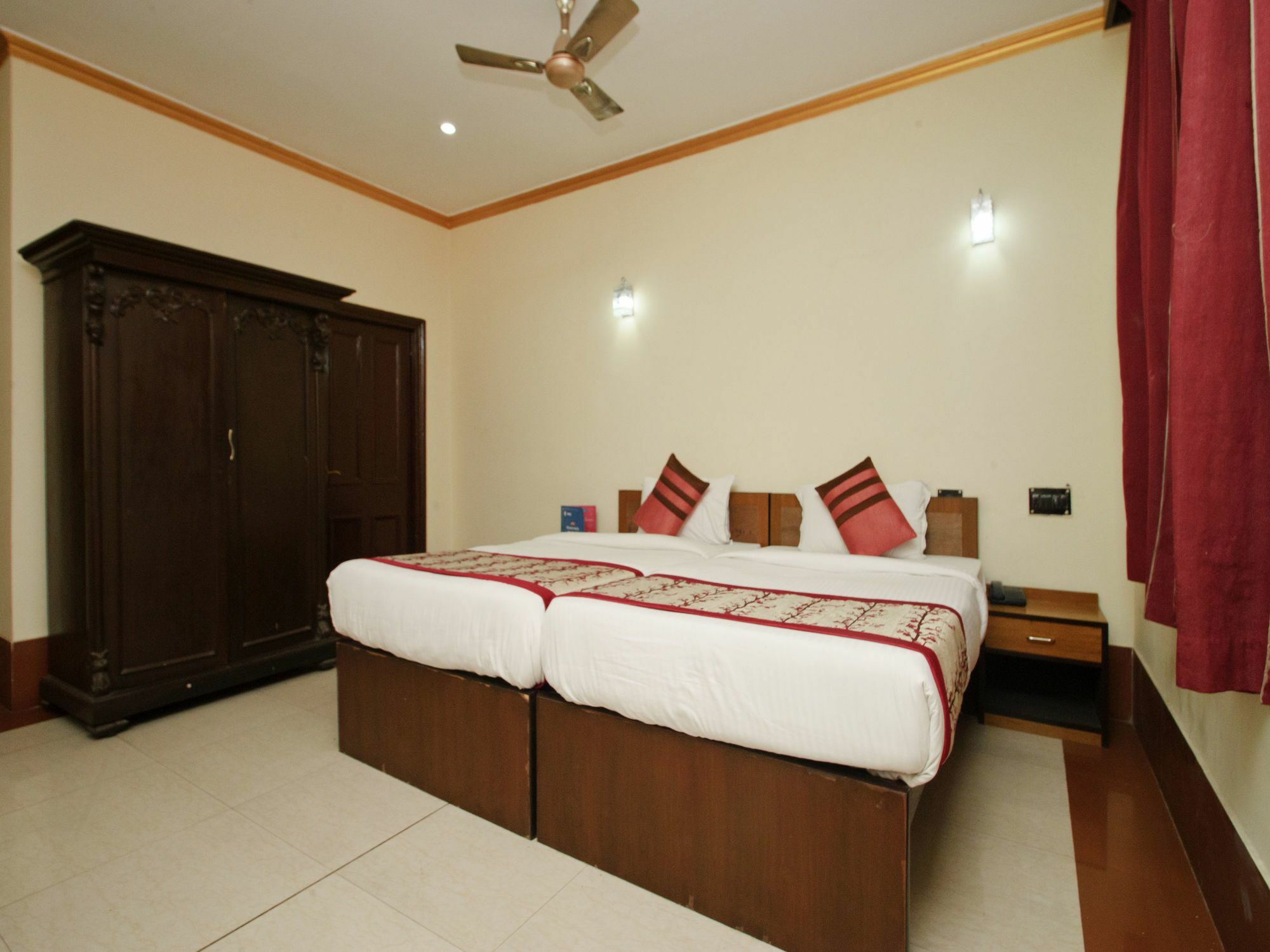 Oyo 5811 Seacom Inn Ymca Esplanade โกลกาตา ภายนอก รูปภาพ